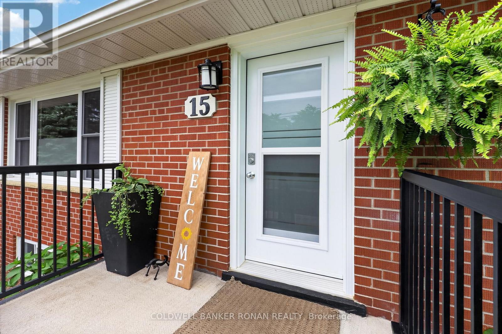 15 Essa Road, New Tecumseth, Ontario  L9R 1N3 - Photo 3 - N13530068
