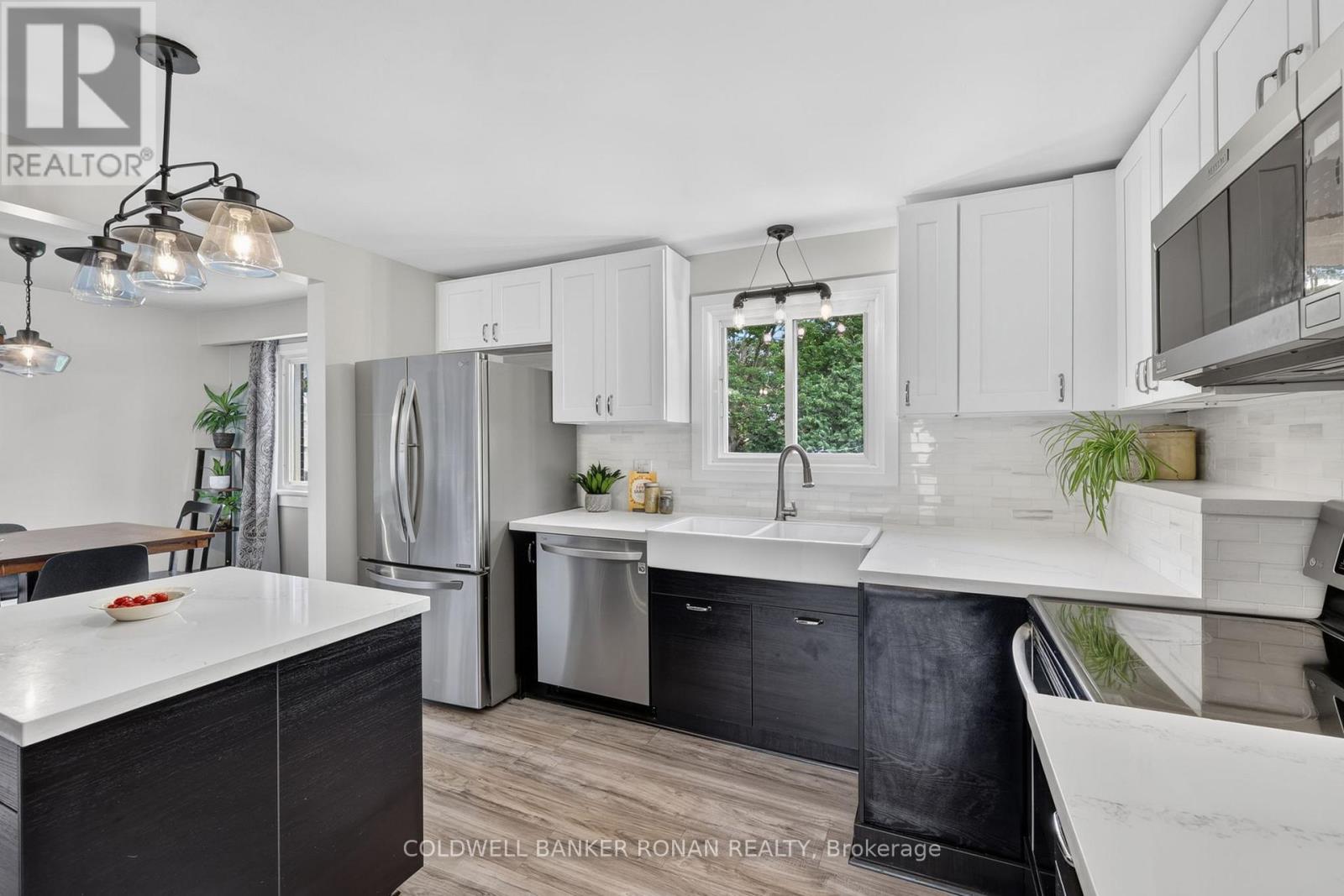 15 Essa Road, New Tecumseth, Ontario  L9R 1N3 - Photo 6 - N13530068