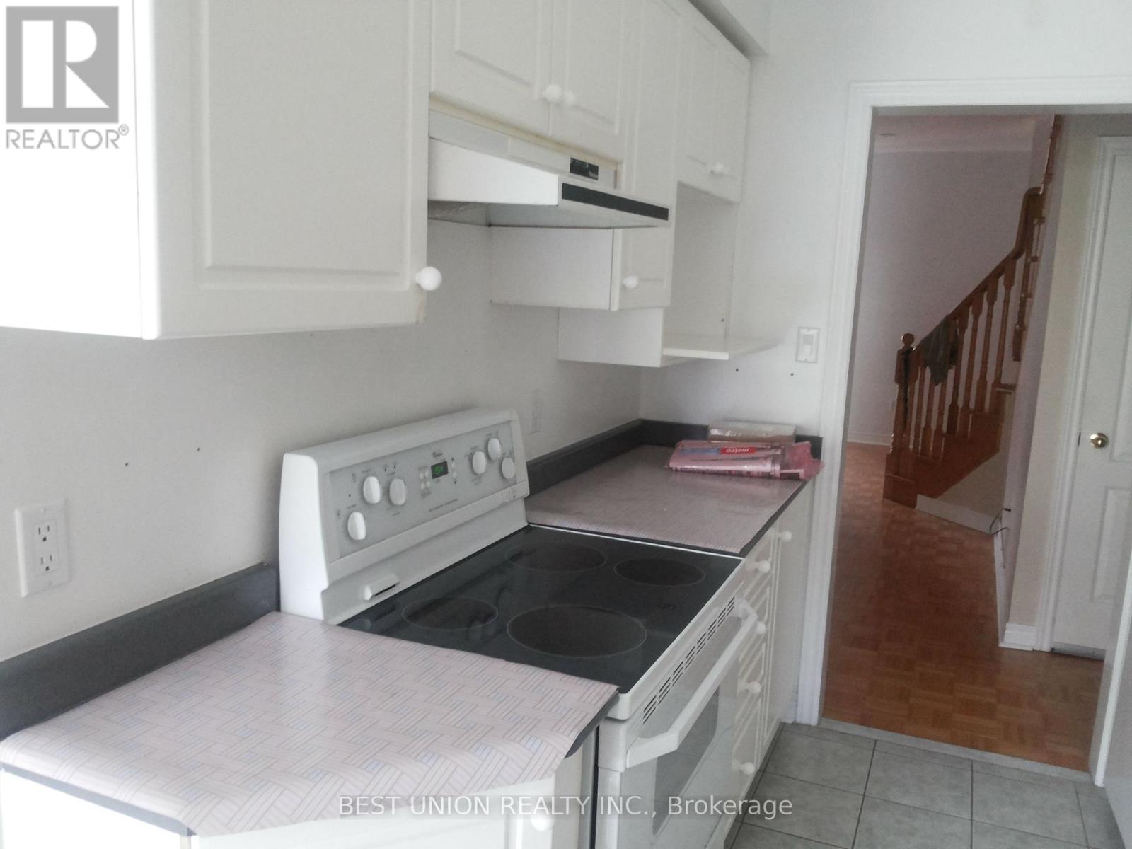 33 Kimono Crescent, Richmond Hill (Rouge Woods), Ontario  L4S 1X5 - Photo 3 - N13530144