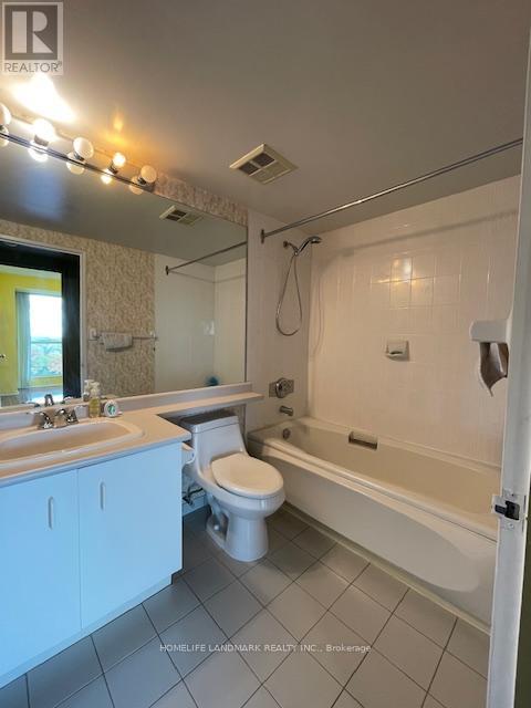 711 - 2155 Burnhamthorpe Road W, Mississauga (Erin Mills), Ontario  L5L 5P9 - Photo 12 - W13530060