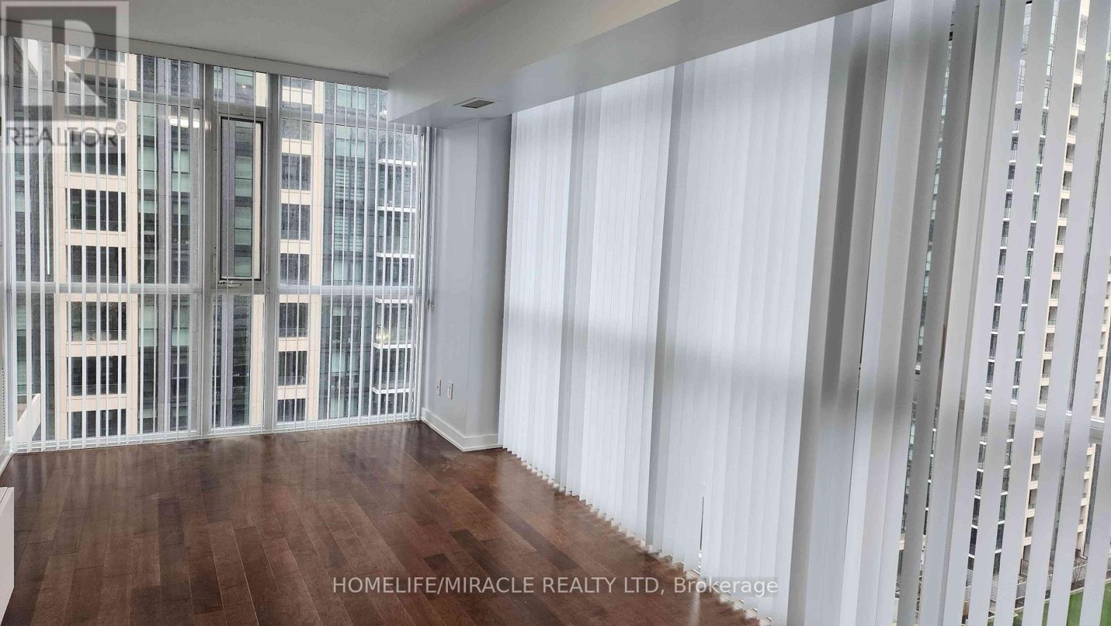 1606 - 4065 Brickstone Mews E, Mississauga (City Centre), Ontario  L5B 0G3 - Photo 10 - W13530074