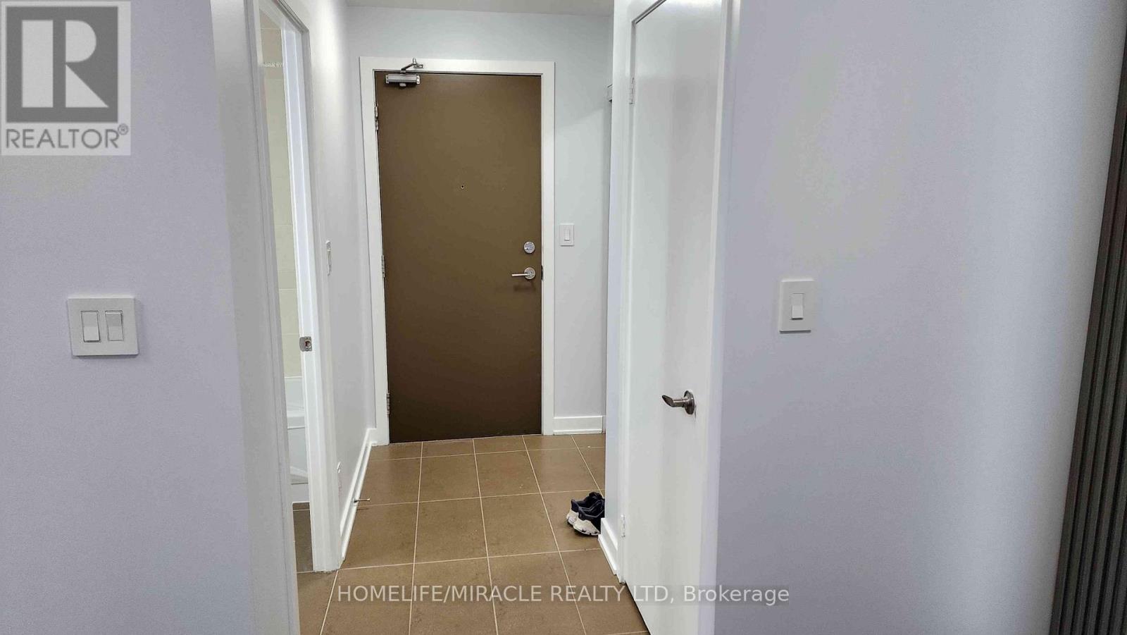 1606 - 4065 Brickstone Mews E, Mississauga (City Centre), Ontario  L5B 0G3 - Photo 18 - W13530074