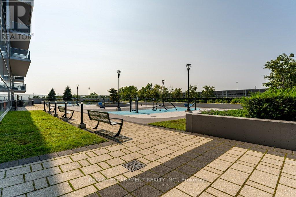 1304 - 2087 Fairview Street, Burlington (Freeman), Ontario  L7R 0E5 - Photo 44 - W13530142