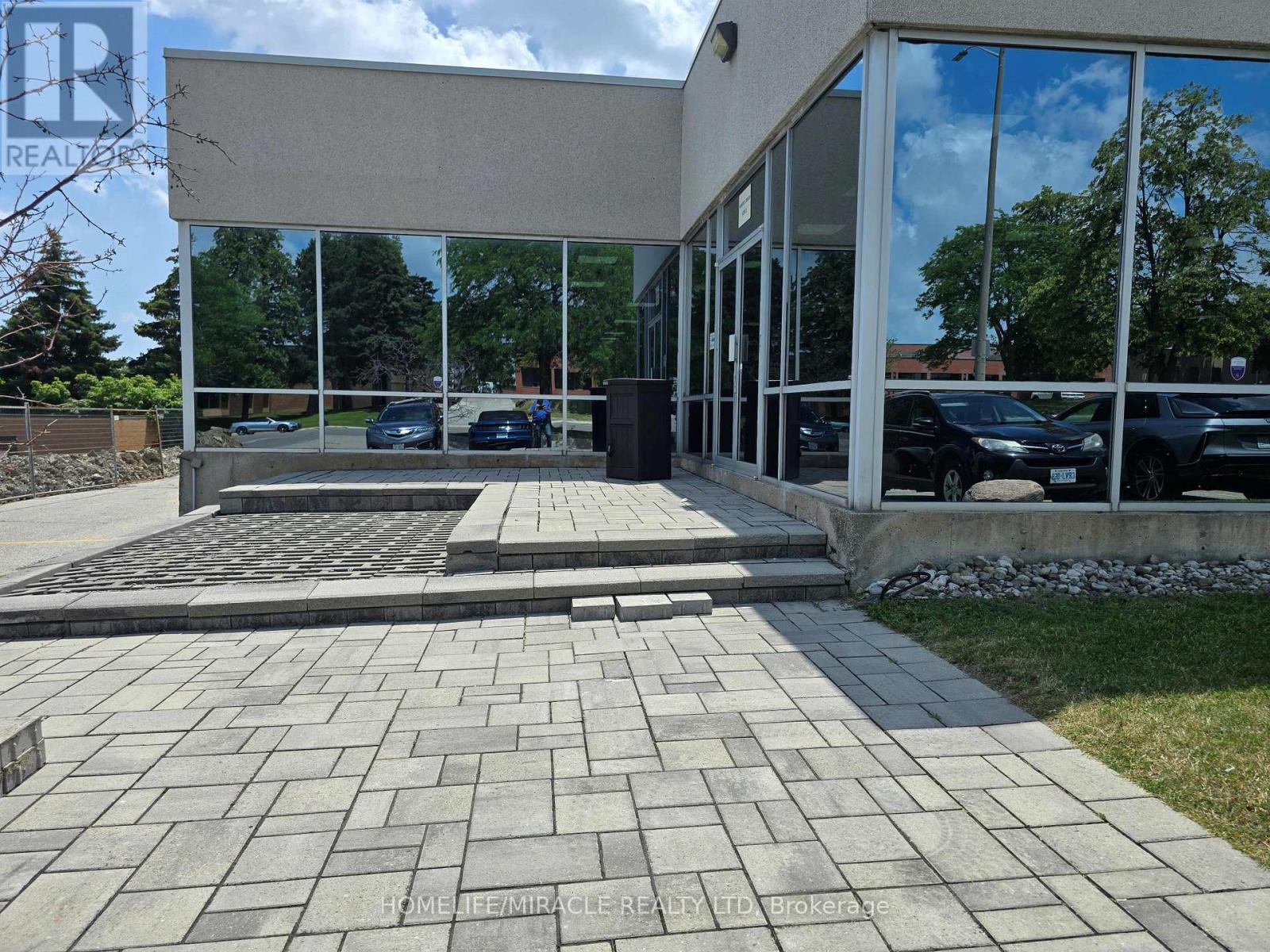 2 - 267 Matheson Boulevard E, Mississauga (Hurontario), Ontario  L4Z 1X8 - Photo 2 - W13530146