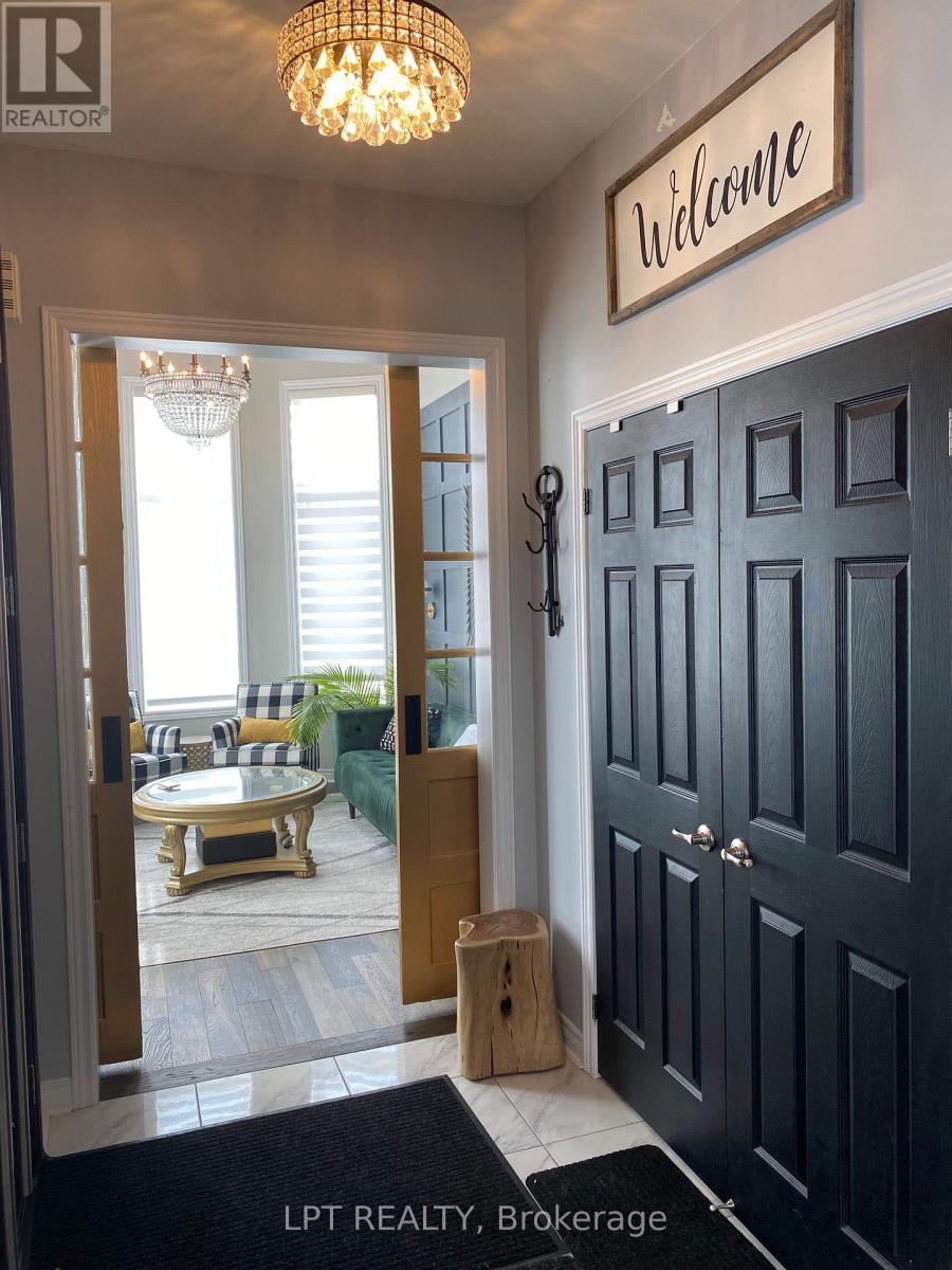 371 Leadwood Gate, Oakville (Go Glenorchy), Ontario  L6M 1L7 - Photo 2 - W13530152
