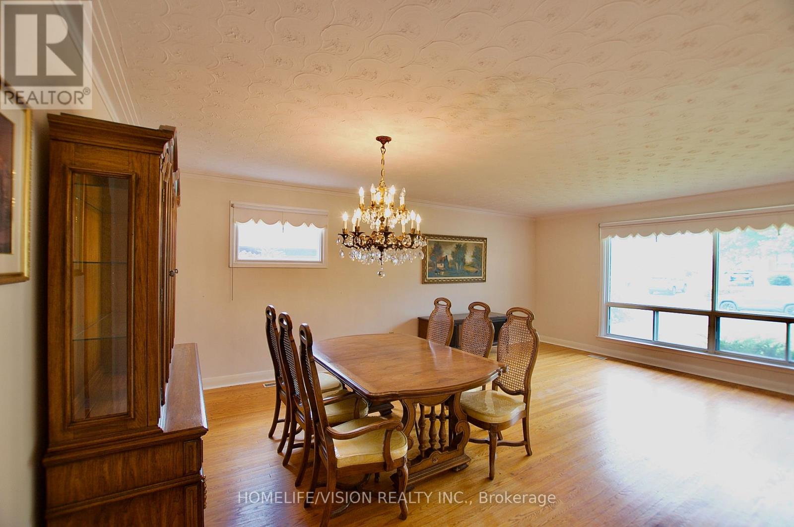 239 Epsom Downs Drive, Toronto, Ontario  M3M 1T3 - Photo 15 - W13051584