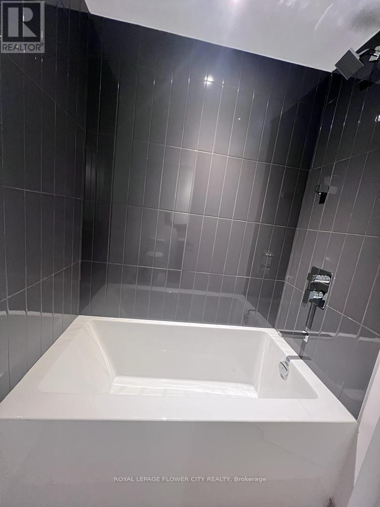 4411 - 3883 Quartz Road, Mississauga, Ontario  L5B 0M4 - Photo 21 - W13457148