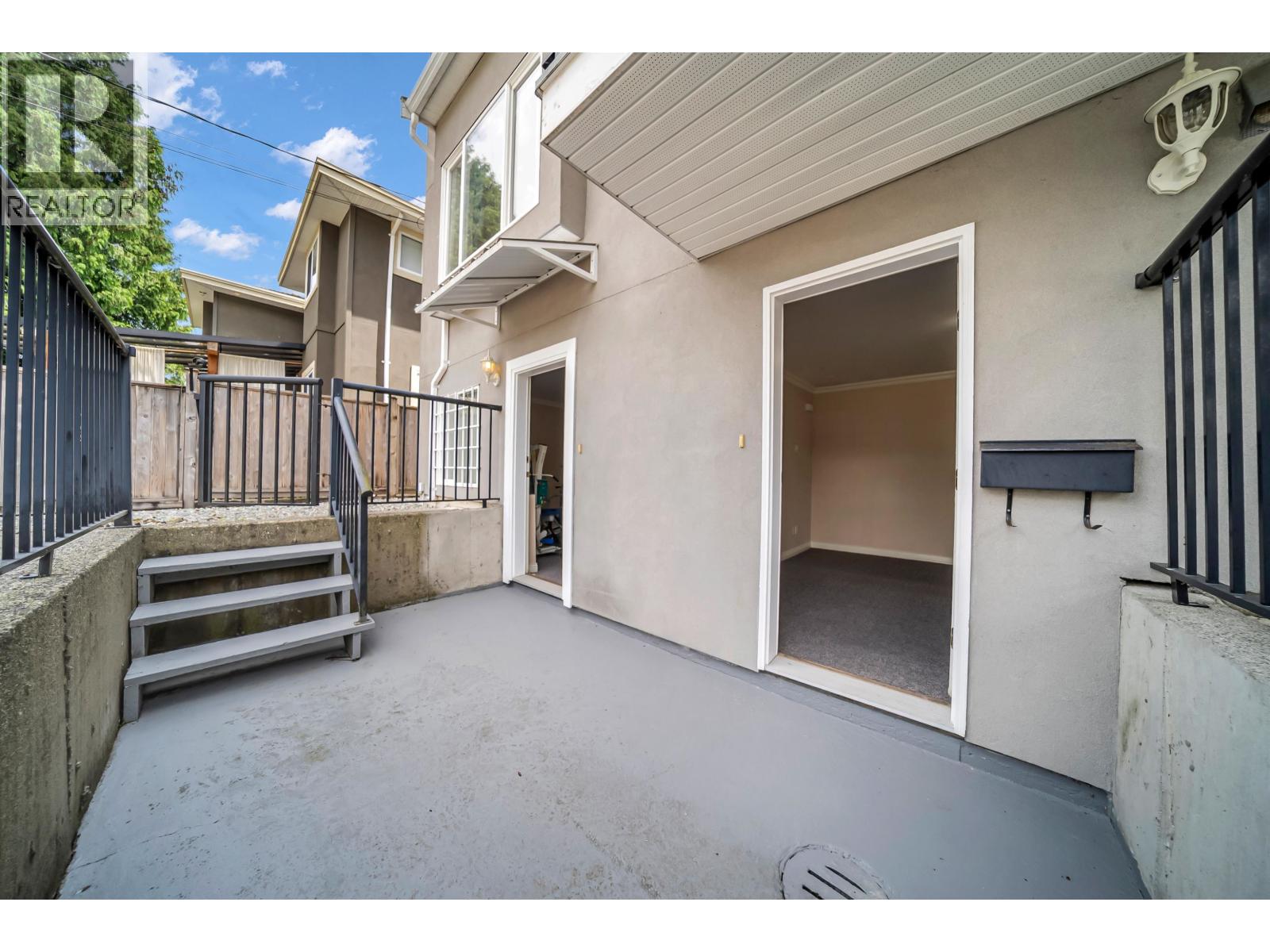 4049 Curle Avenue, Burnaby, British Columbia  V5G 2Z2 - Photo 14 - R3143331