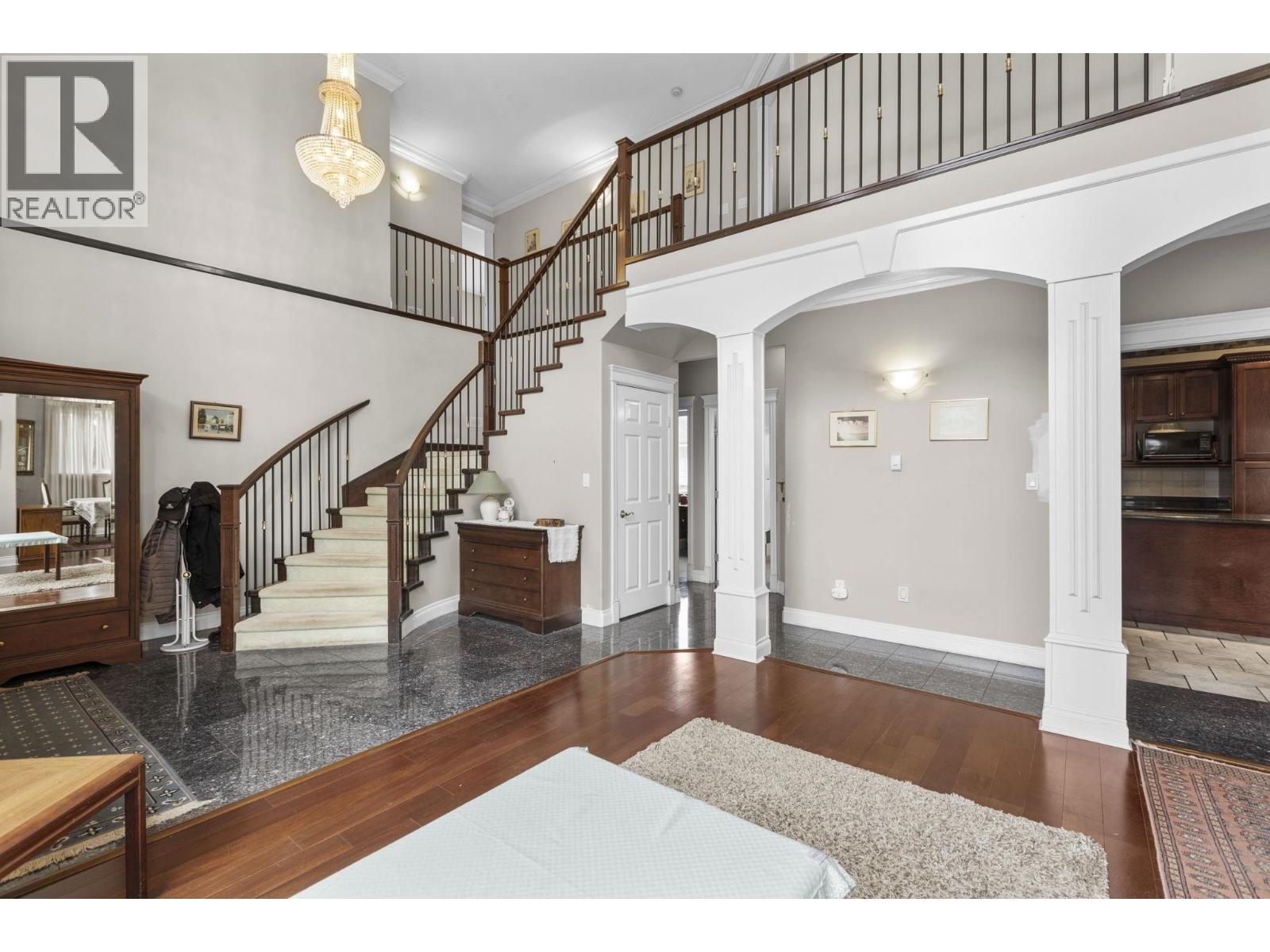 218 Seaview Drive, Port Moody, British Columbia  V3H 3J2 - Photo 2 - R3143332