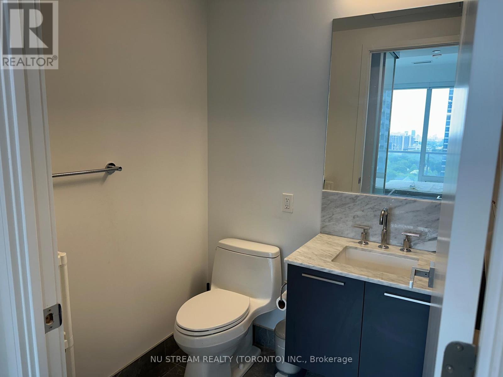 2010 - 3 Gloucester Street, Toronto, Ontario  M4Y 0C6 - Photo 10 - C13530160