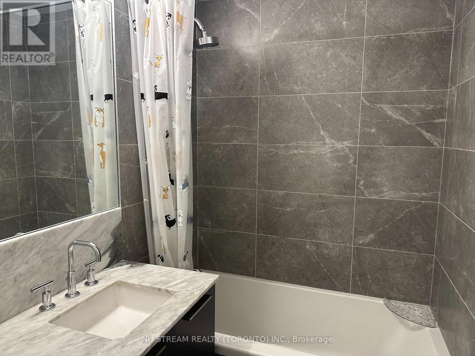 2010 - 3 Gloucester Street, Toronto, Ontario  M4Y 0C6 - Photo 11 - C13530160