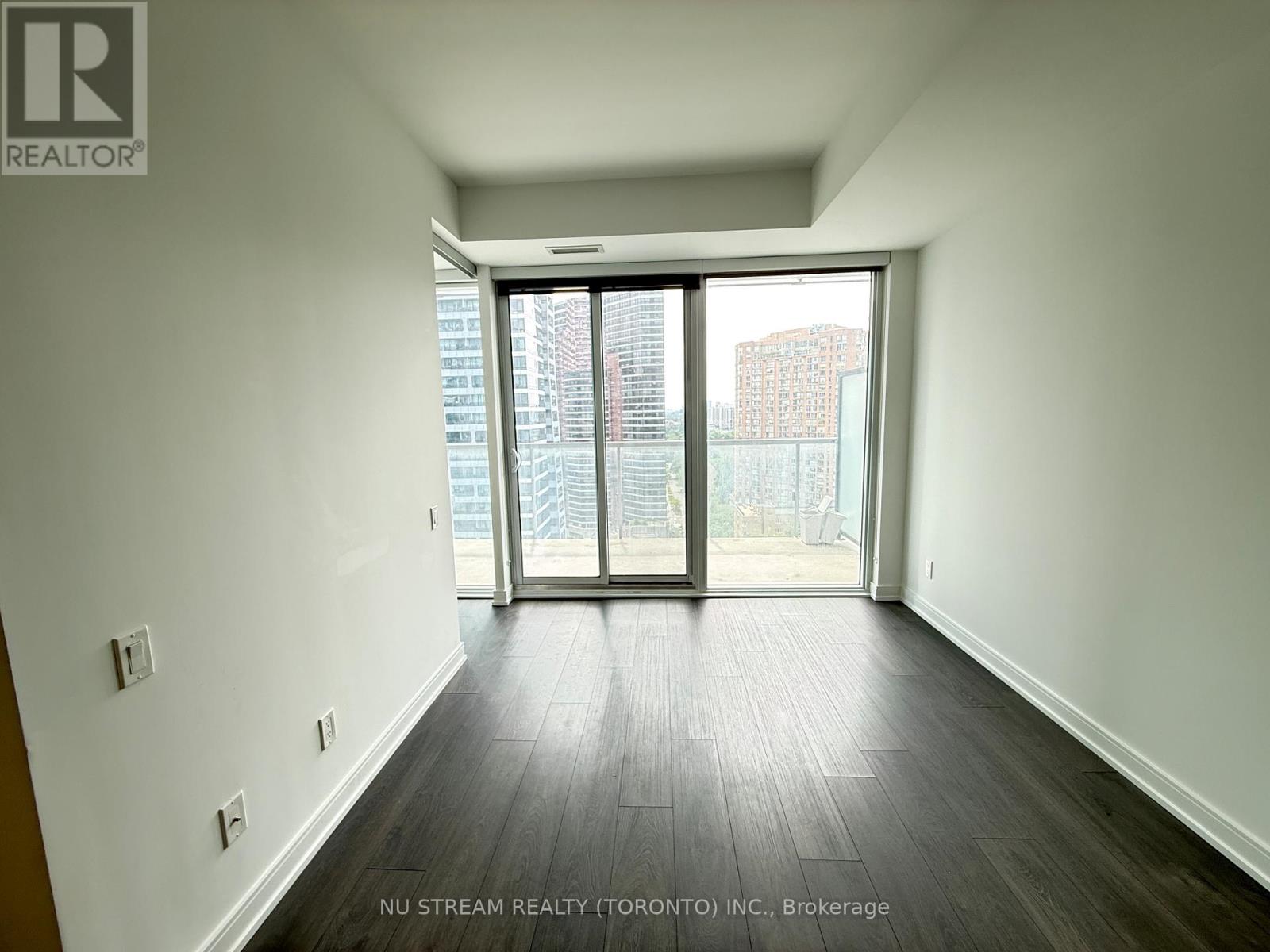 2010 - 3 Gloucester Street, Toronto, Ontario  M4Y 0C6 - Photo 4 - C13530160
