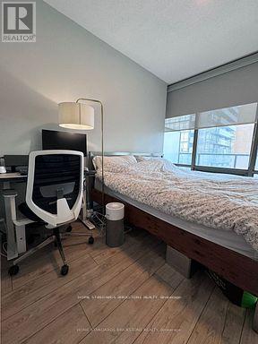 1708 - 832 Bay Street, Toronto (Bay Street Corridor), Ontario  M5S 1Z6 - Photo 16 - C13530178