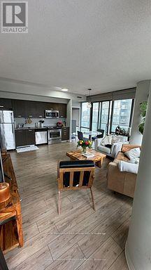 1708 - 832 Bay Street, Toronto (Bay Street Corridor), Ontario  M5S 1Z6 - Photo 8 - C13530178