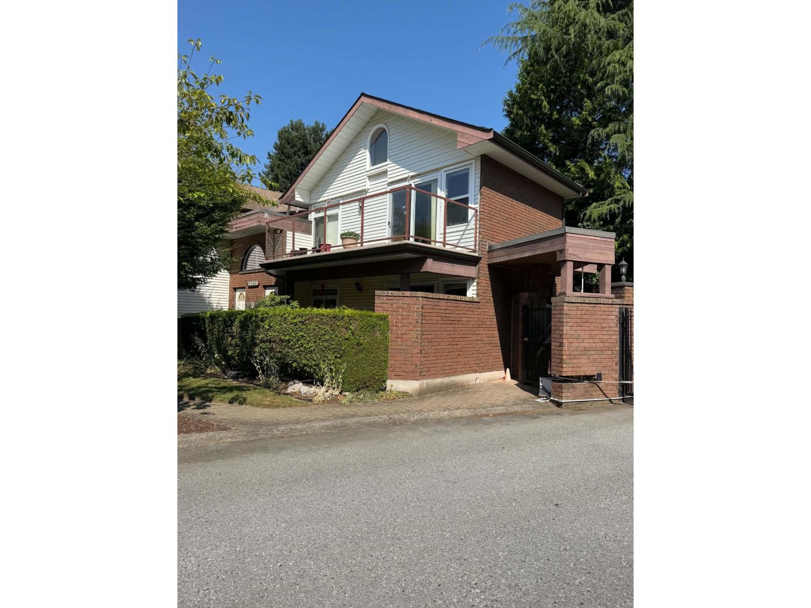 101 13858 102 Avenue, Surrey, British Columbia  V3T 1P1 - Photo 2 - R3142823