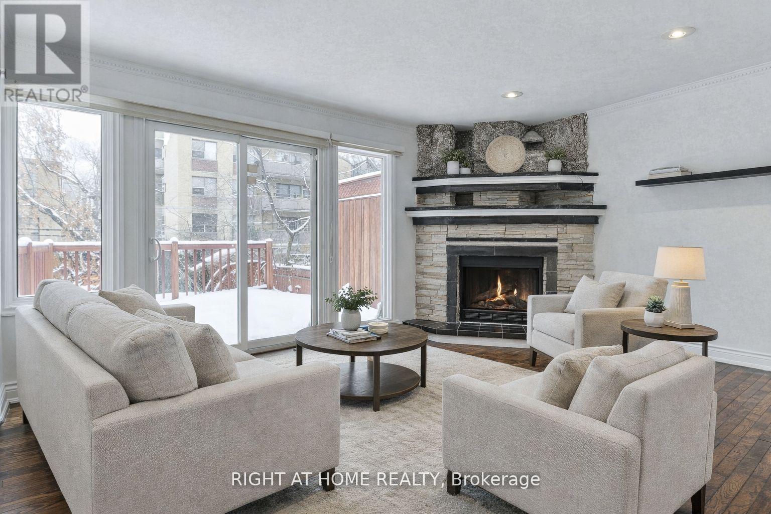Main+upper - 143 Gamble Avenue, Toronto (East York), Ontario  M4J 2P2 - Photo 6 - E13530164