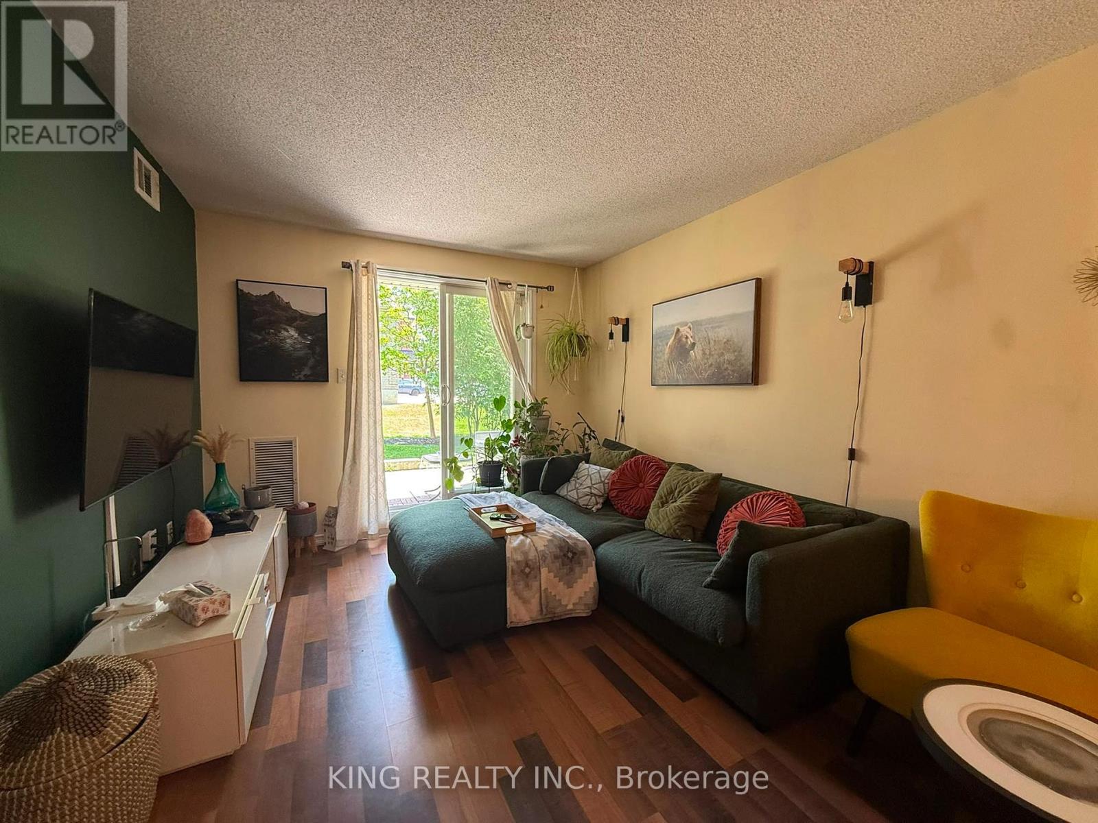 1 - 19 Petra Way, Whitby (Pringle Creek), Ontario  L1R 0A6 - Photo 5 - E13530174