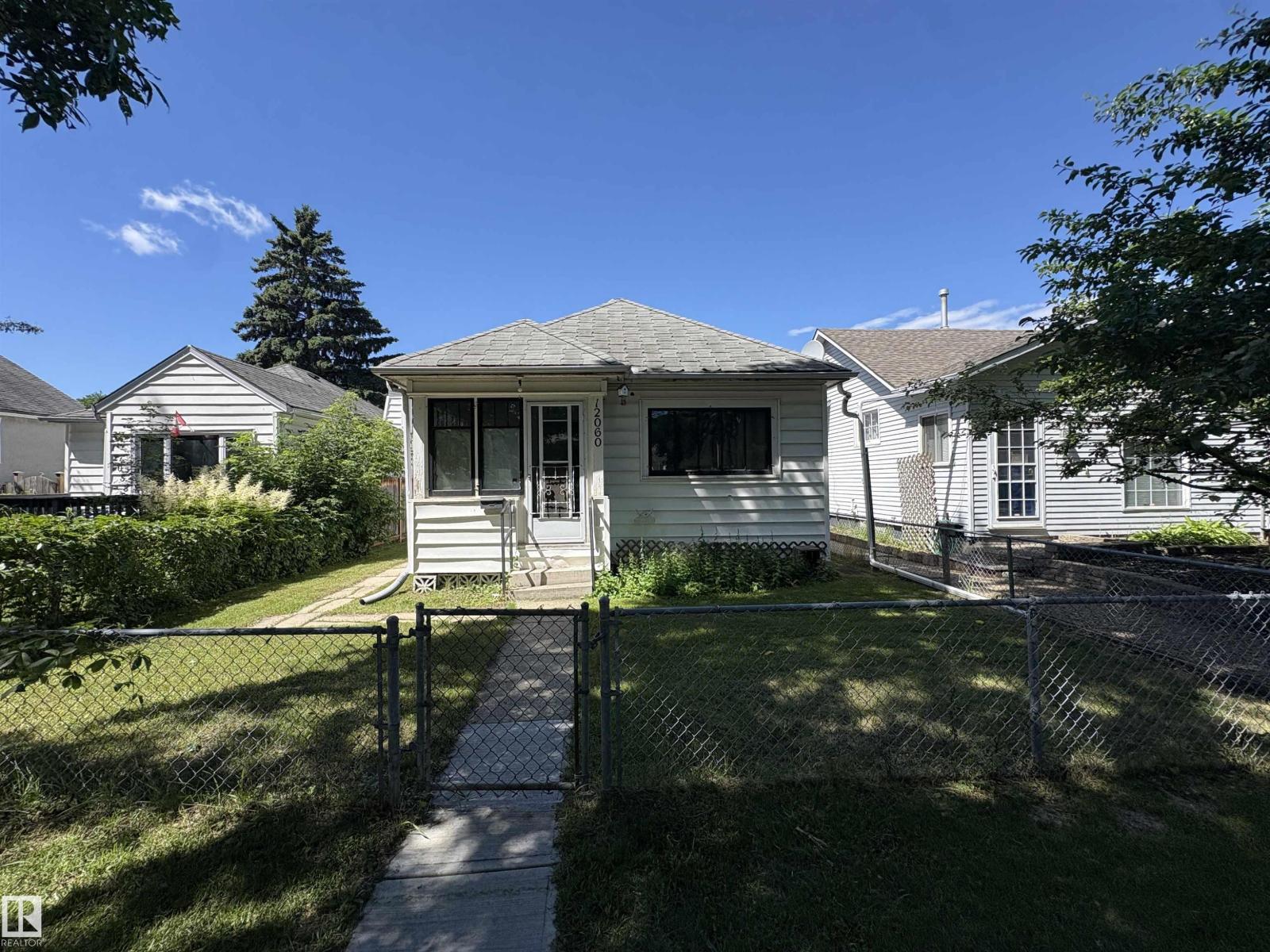 12060 94 ST NW NW, Edmonton, Alberta