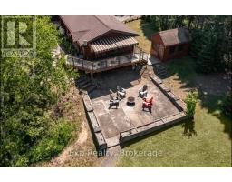 27 GROEGER ROAD, Huntsville, Ontario