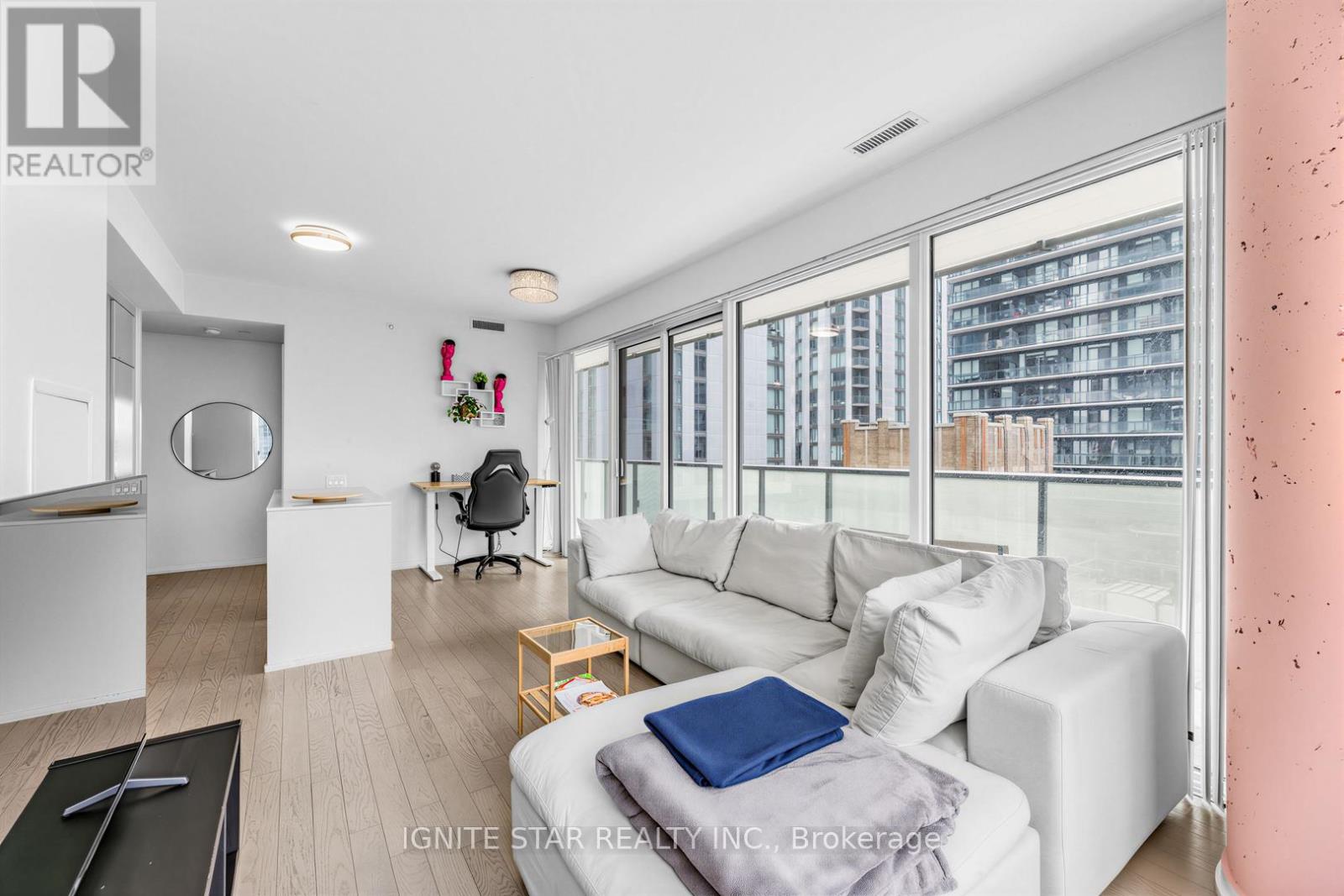 1509 - 101 Peter Street W, Toronto, Ontario  M5V 0G6 - Photo 5 - C13530240