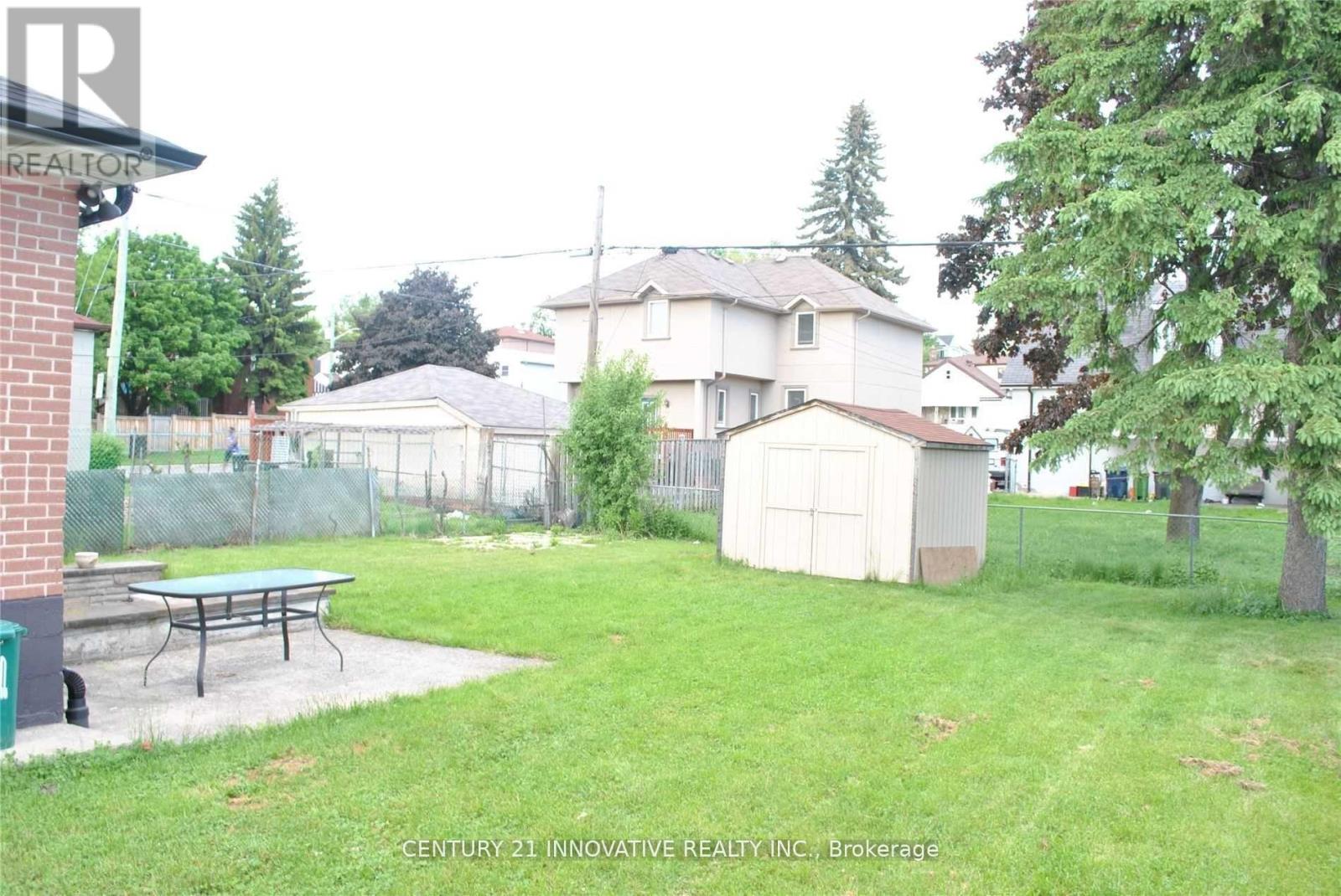 Bsmt Studio Space - 985 Victoria Park Avenue, Toronto, Ontario  M4B 2J4 - Photo 10 - E13530260