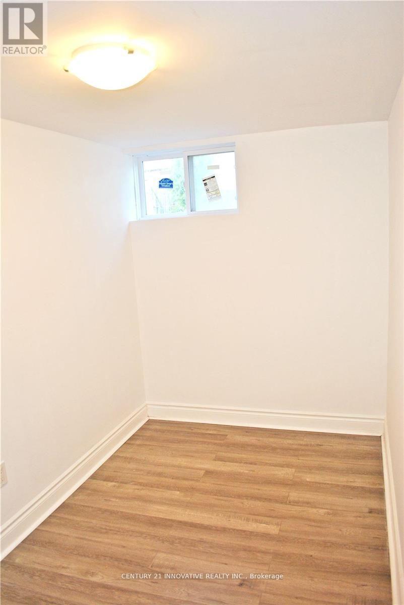 Bsmt Studio Space - 985 Victoria Park Avenue, Toronto, Ontario  M4B 2J4 - Photo 5 - E13530260
