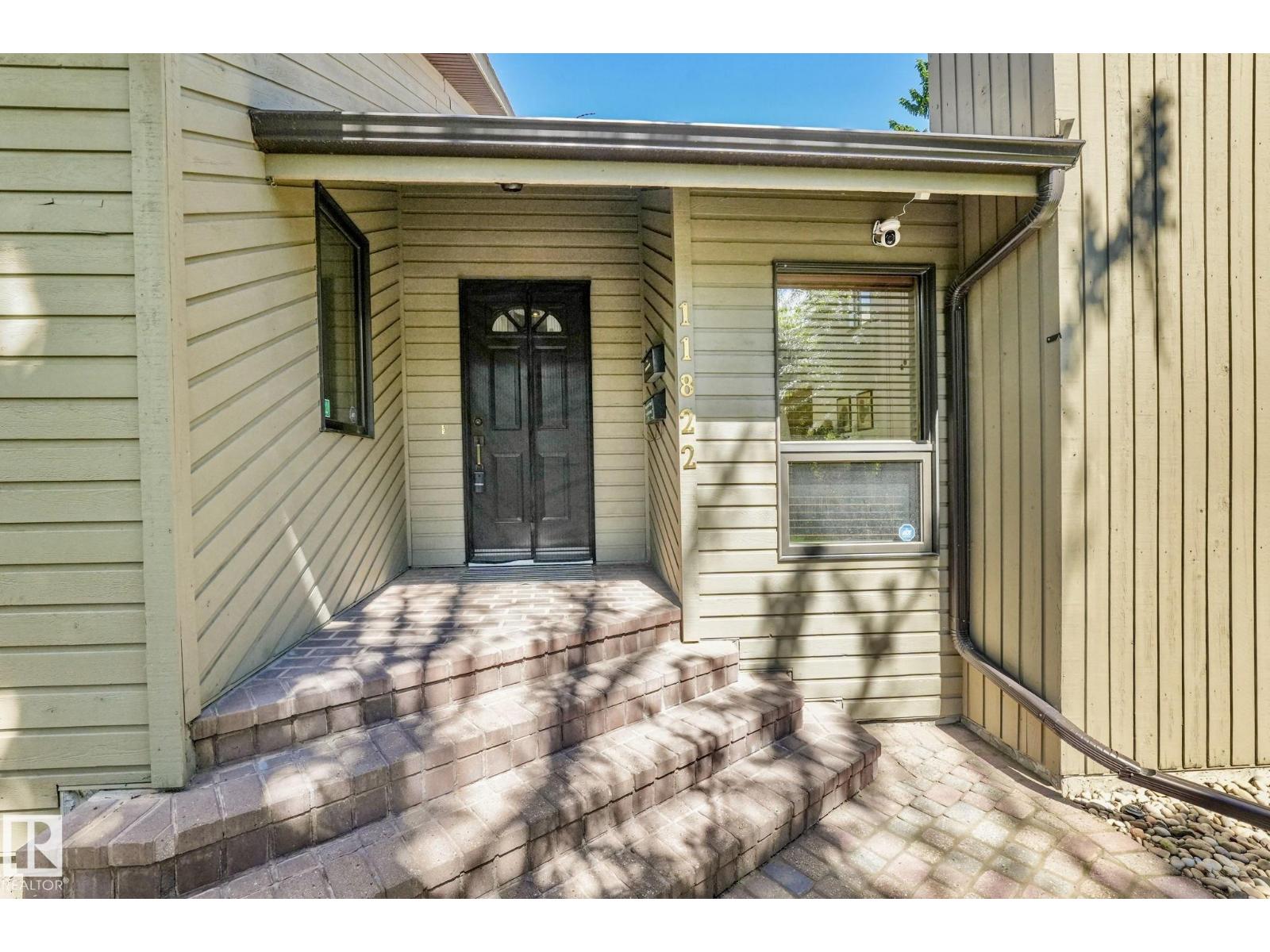 11822 91 Av NW, Edmonton, Alberta  T6G 1B2 - Photo 2 - E4497388