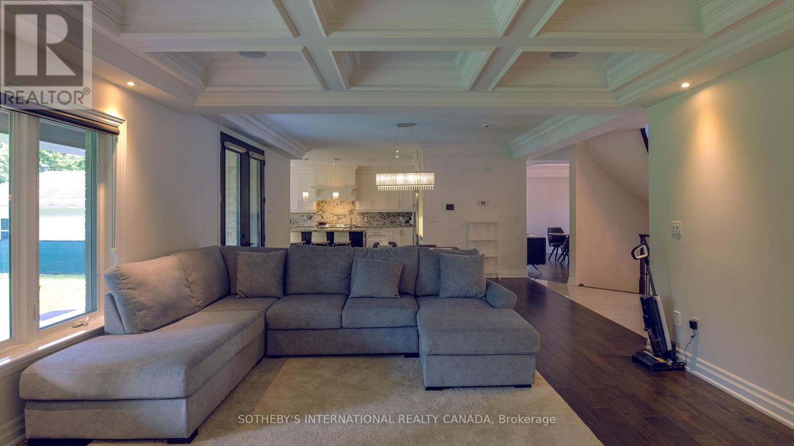 369 Lees Lane, Oakville, Ontario  L6L 4S4 - Photo 11 - W13474166