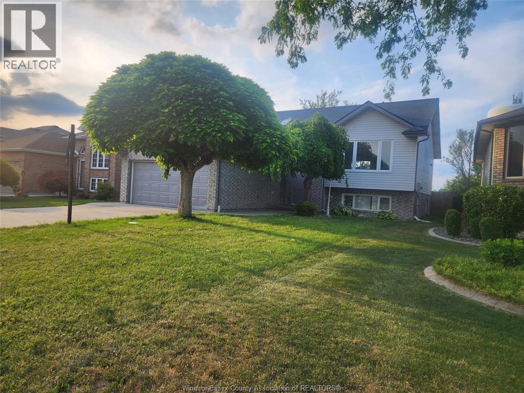 12769 Lemire Street, Tecumseh, Ontario  N8N 4V1 - Photo 2 - 26016170