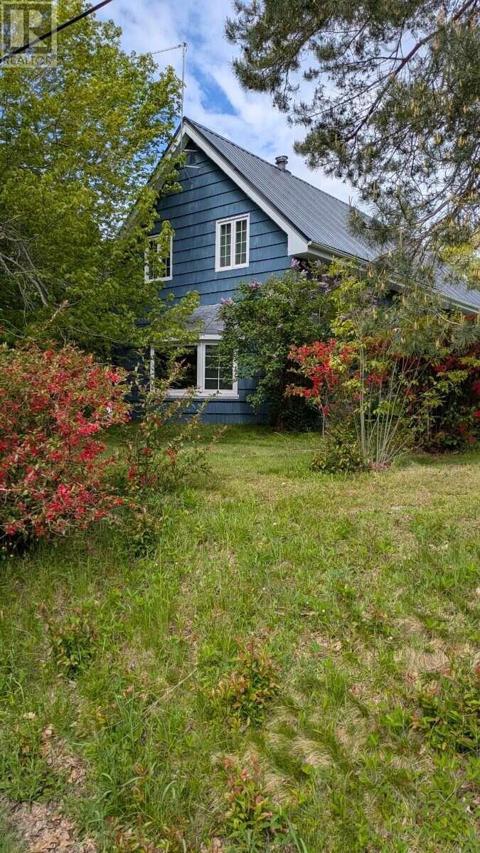 8178 Nova Scotia Trunk 8, South Brookfield, Nova Scotia  B0T 1X0 - Photo 2 - 202616503
