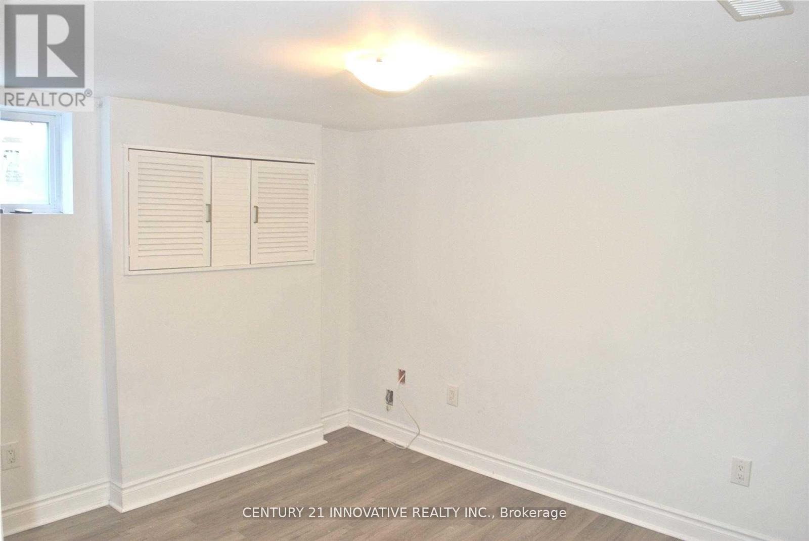 Bsmt 1+1 - 985 Victoria Park Avenue, Toronto, Ontario M4B 2J4 - Photo 4 - E13530292