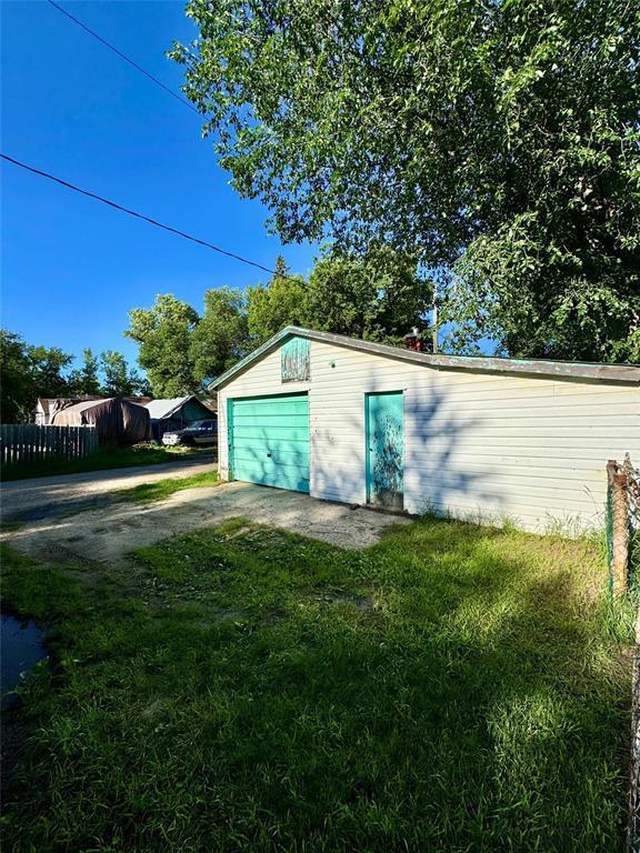 266 Cameron Street, Oak Lake, Manitoba  R0M 1P0 - Photo 2 - 202615888