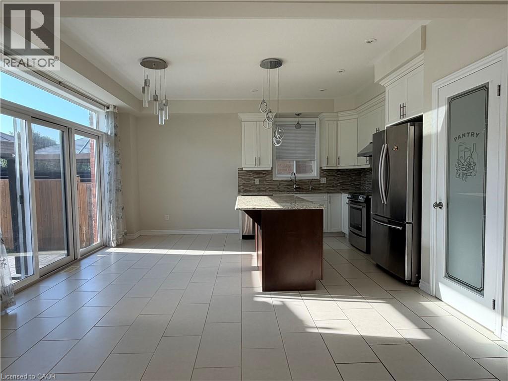 603 Sundew Drive, Waterloo, Ontario  N2V 0B9 - Photo 3 - 40839543