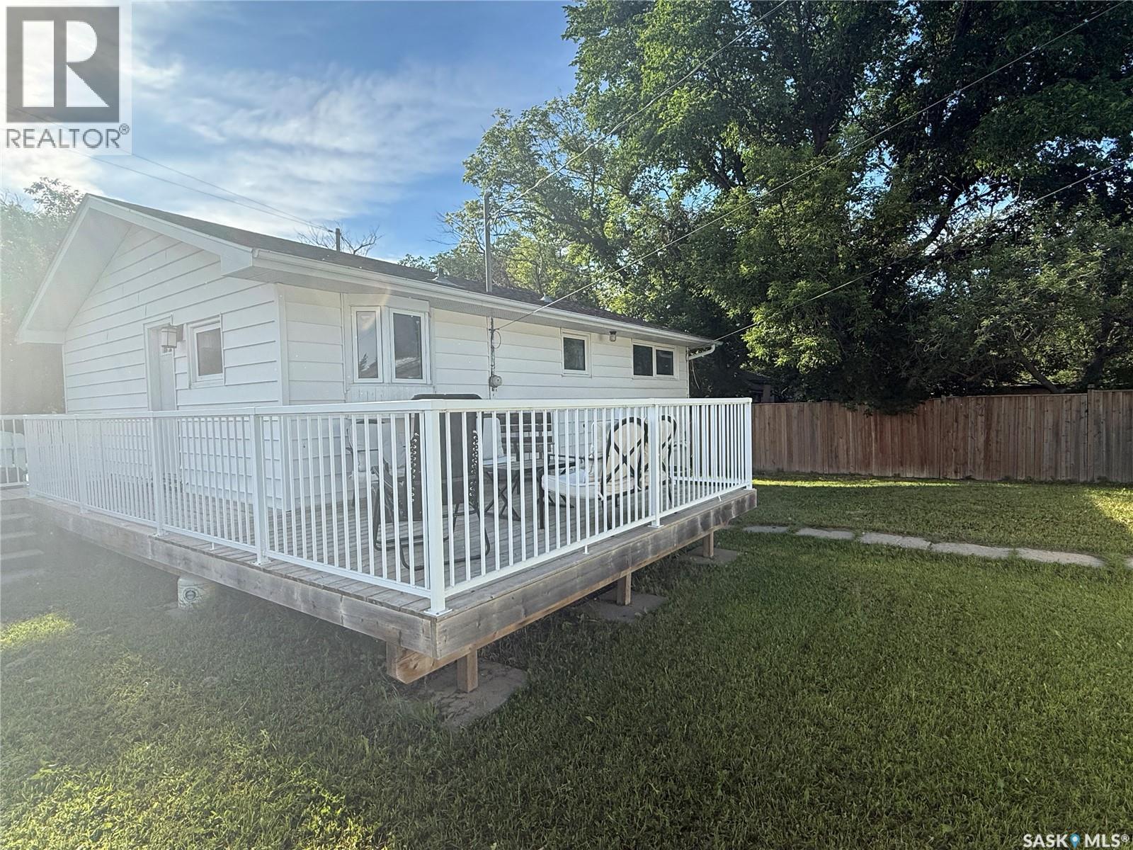 320 Government Road, Weyburn, Saskatchewan  S4H 2A8 - Photo 22 - SK041677
