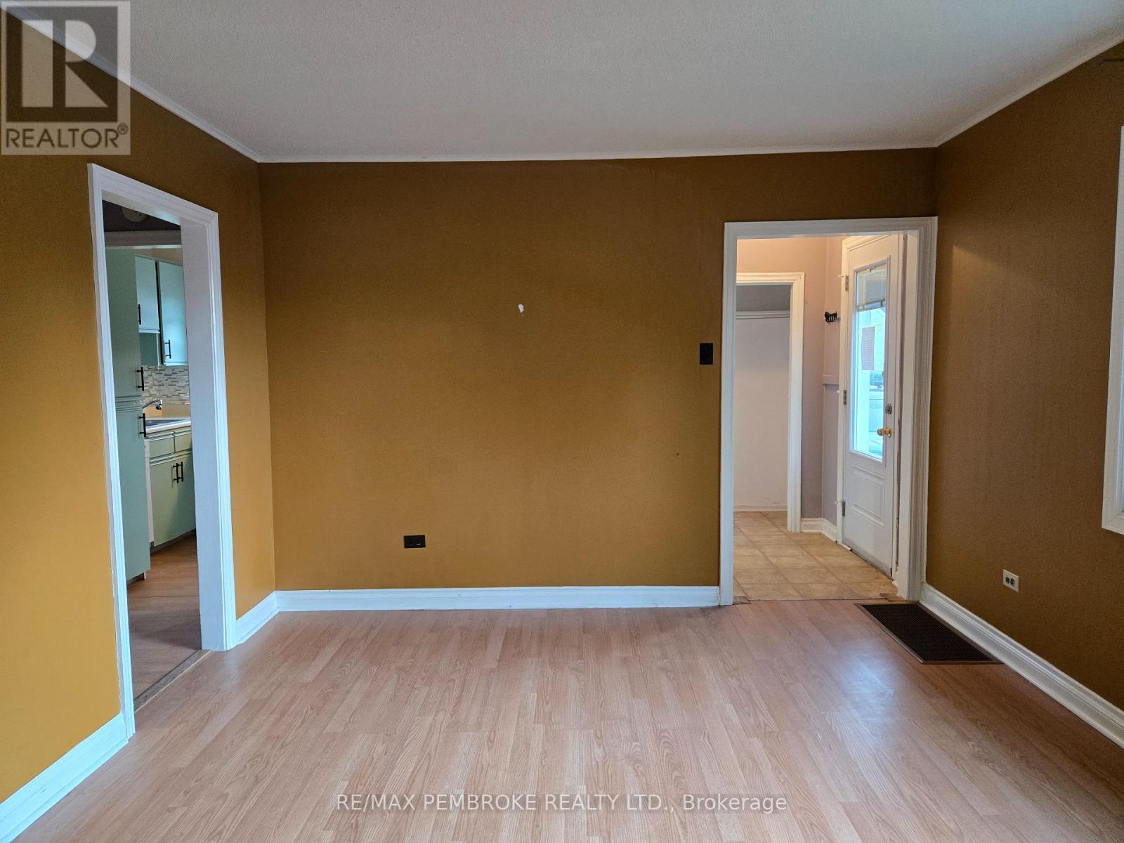 108 Third Avenue, Arnprior, Ontario  K7S 1Y8 - Photo 6 - X13530266