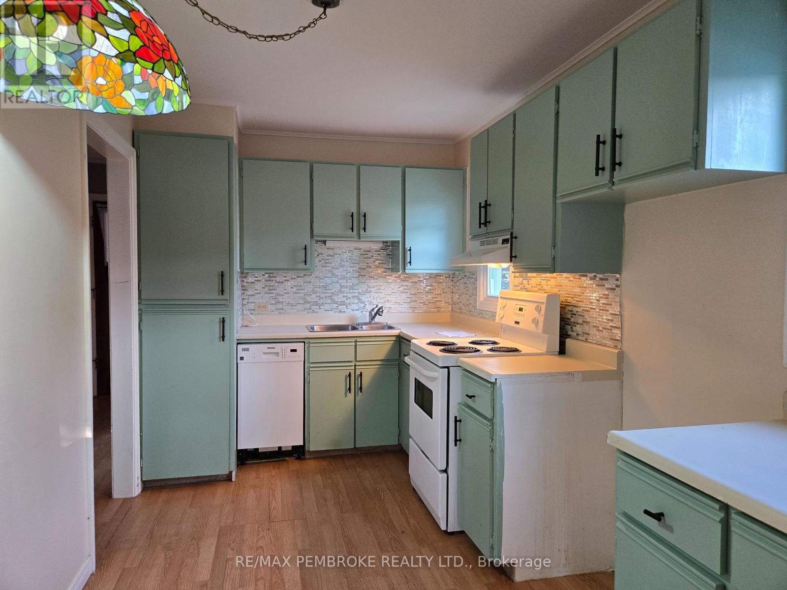 108 Third Avenue, Arnprior, Ontario  K7S 1Y8 - Photo 5 - X13530266