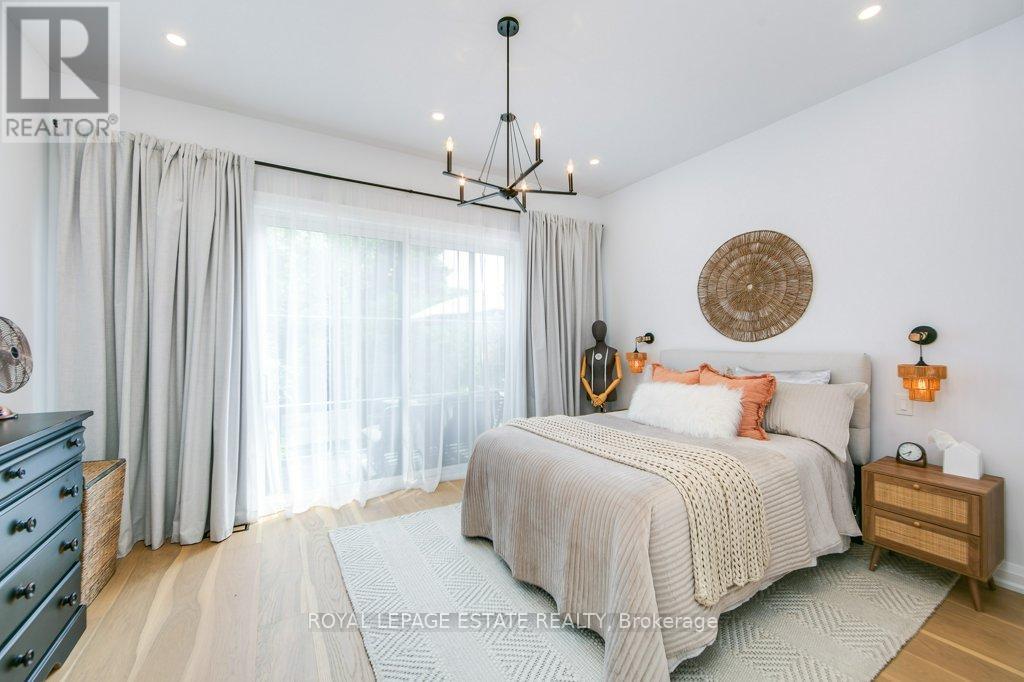 25 Herbert Avenue, Toronto, Ontario  M4L 3P8 - Photo 21 - E13530314
