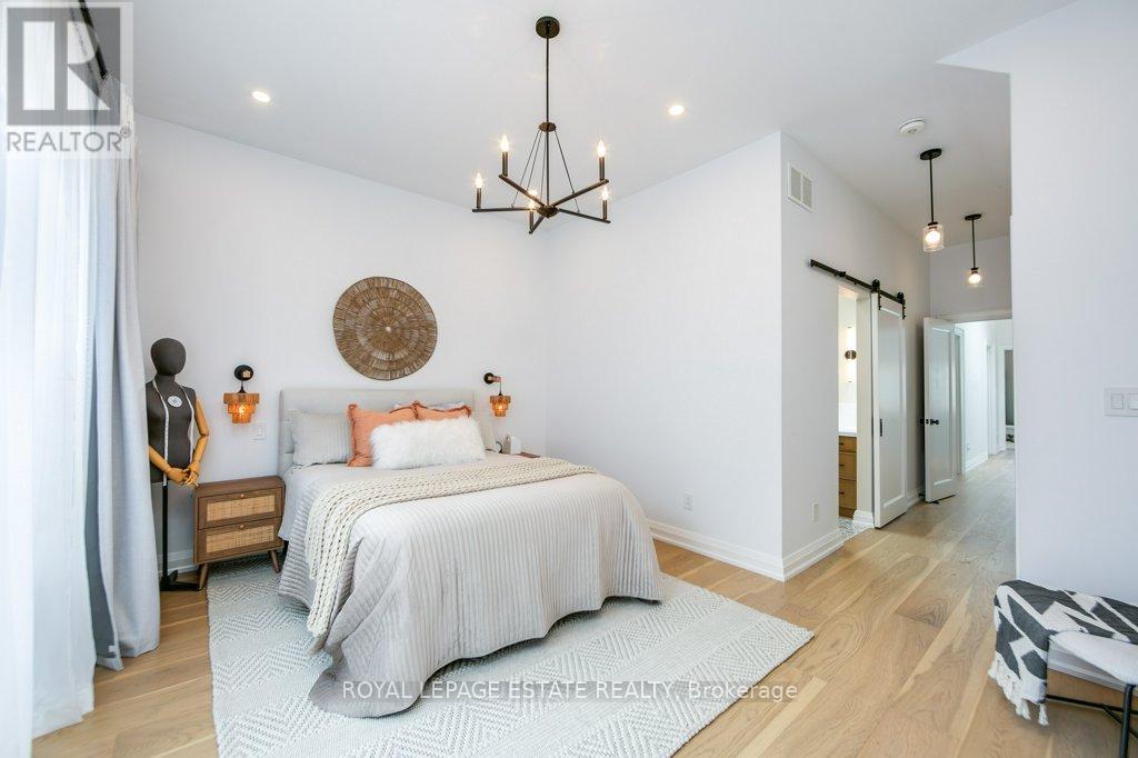 25 Herbert Avenue, Toronto, Ontario  M4L 3P8 - Photo 22 - E13530314