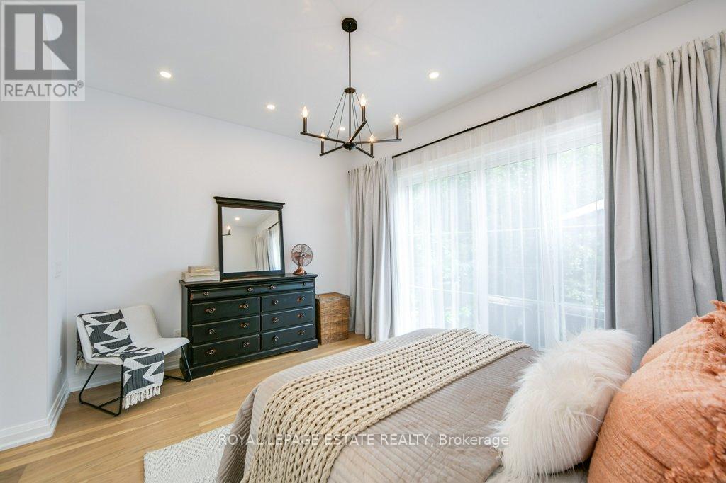 25 Herbert Avenue, Toronto, Ontario  M4L 3P8 - Photo 23 - E13530314