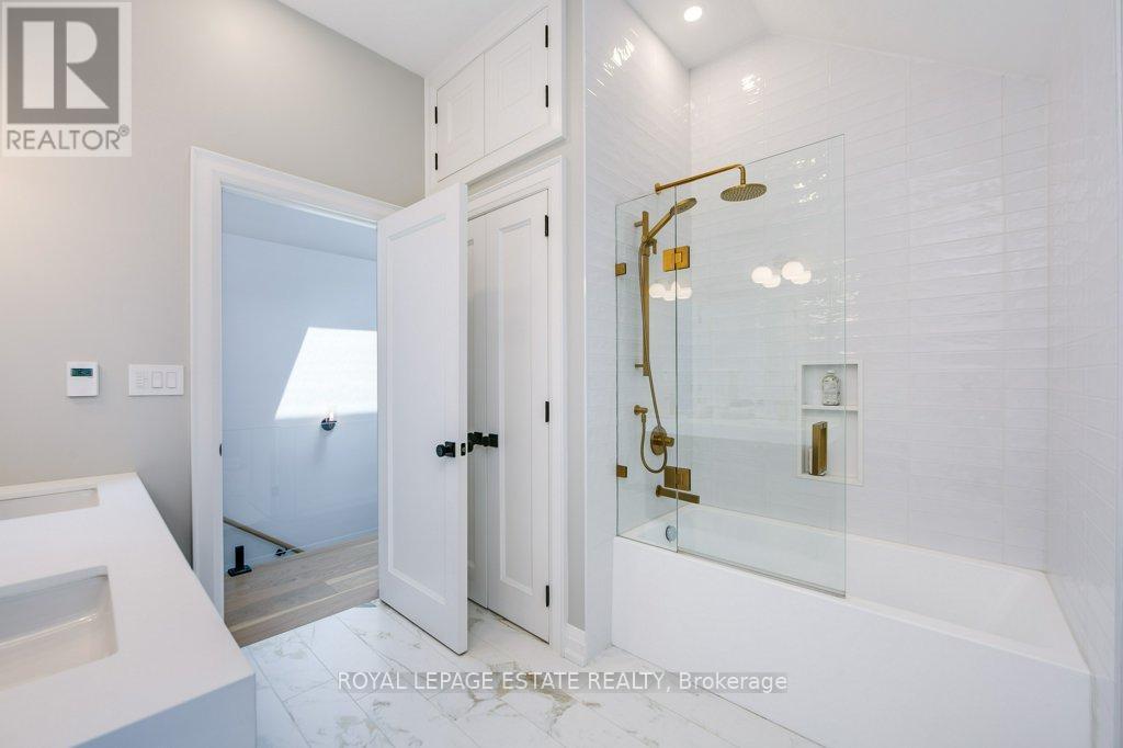 25 Herbert Avenue, Toronto, Ontario  M4L 3P8 - Photo 32 - E13530314