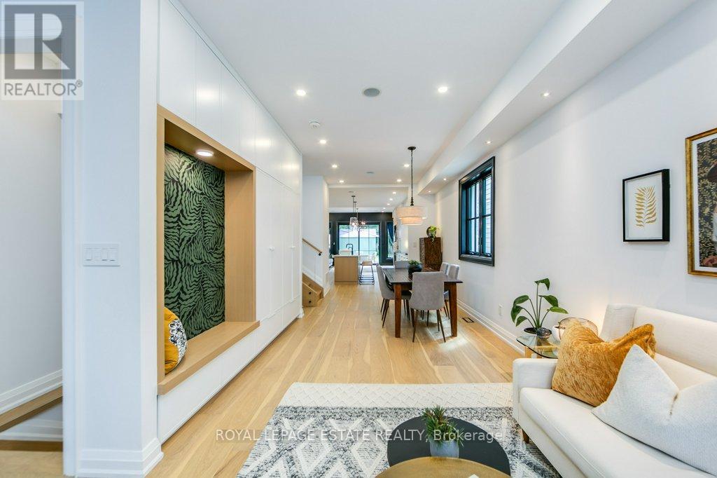 25 Herbert Avenue, Toronto, Ontario  M4L 3P8 - Photo 5 - E13530314