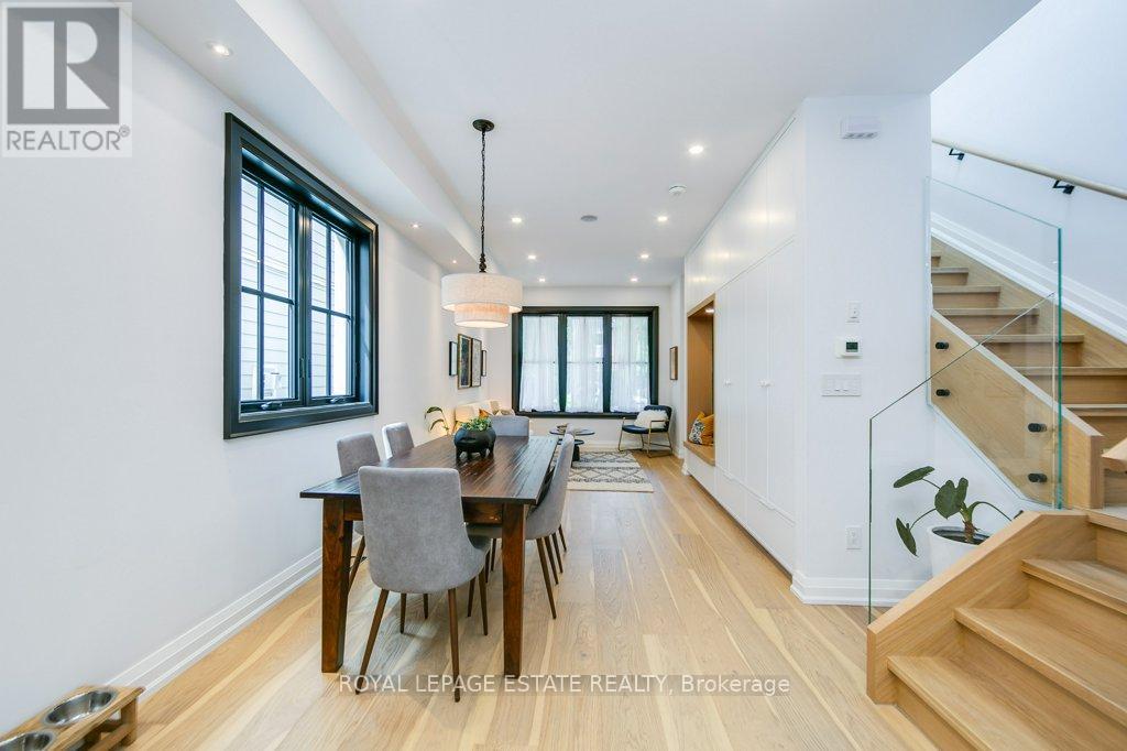 25 Herbert Avenue, Toronto, Ontario  M4L 3P8 - Photo 9 - E13530314