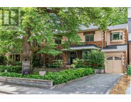 136 HUMBERCREST BOULEVARD, Toronto, Ontario