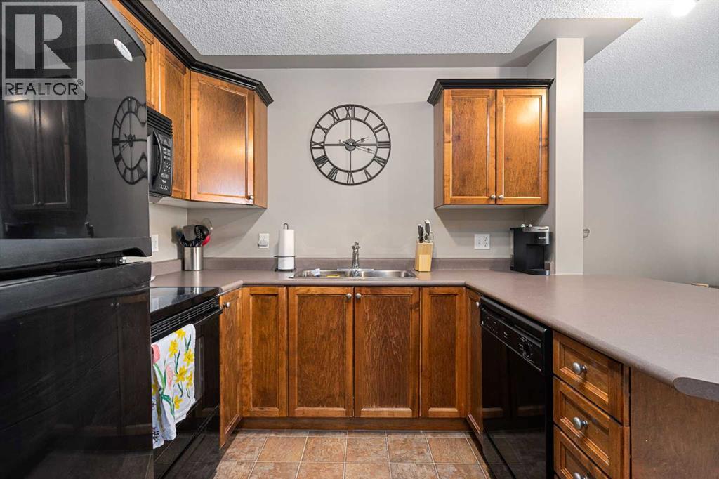 235, 369 Rocky Vista Park NW, Calgary, Alberta  T3J 5K7 - Photo 11 - A2320117