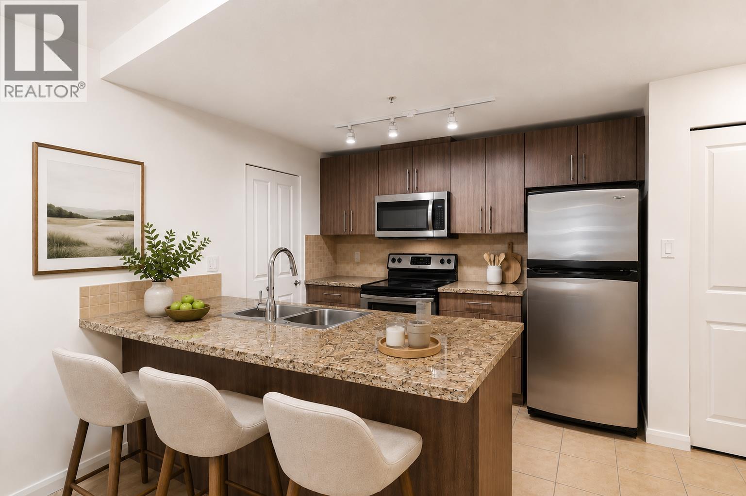 1005 898 Carnarvon Street, New Westminster, British Columbia  V3M 0C3 - Photo 4 - R3143366