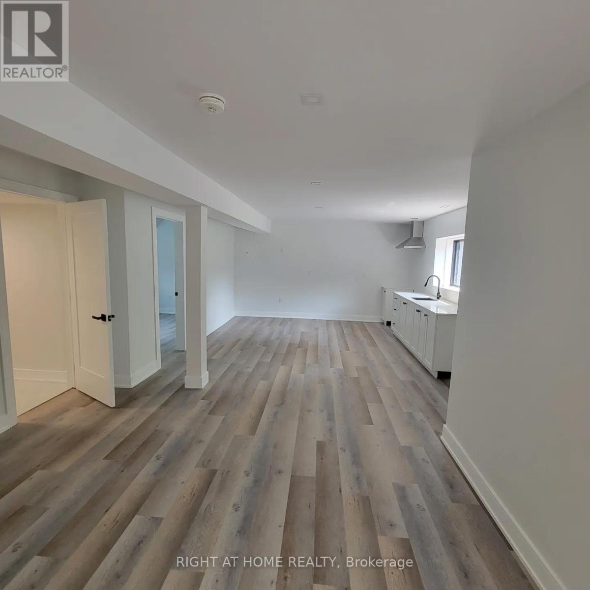 215 Bayview Avenue, Georgina, Ontario L4P 2T3 - Photo 18 - N13530392