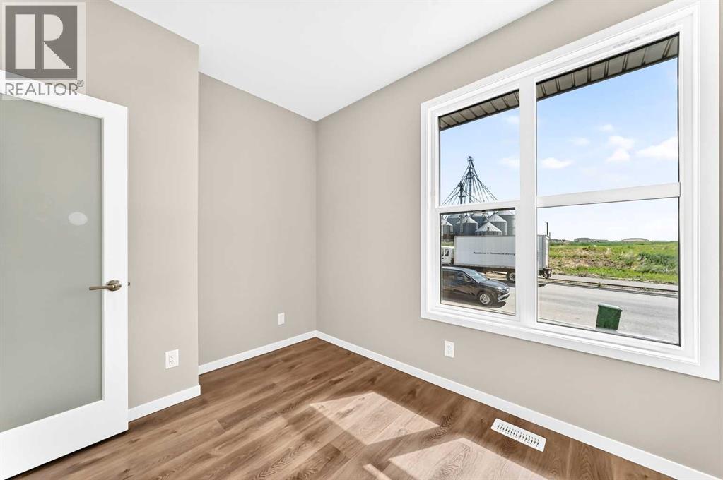 817 Marine Drive SE, Calgary, Alberta  T3M 4E3 - Photo 28 - A2317507