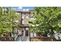 17 - 15 HERON PARK PLACE, Toronto, Ontario