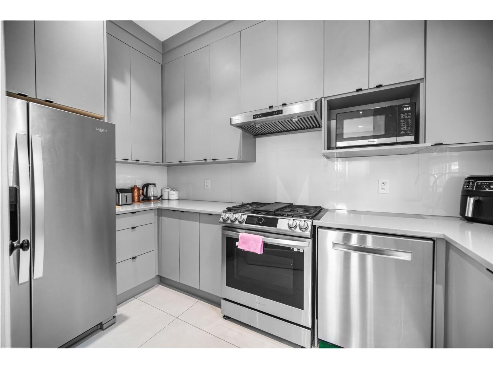 14718 90a Avenue, Surrey, British Columbia  V3R 1B2 - Photo 13 - R3142705