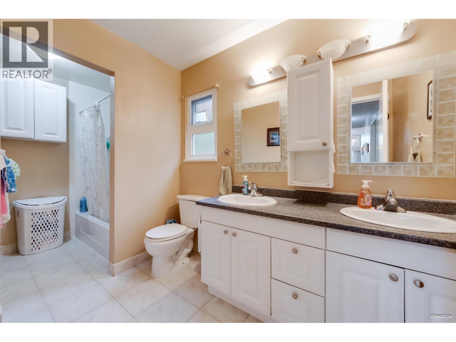 5350 Braelawn Drive, Burnaby, British Columbia  V5B 2H9 - Photo 15 - R3142999